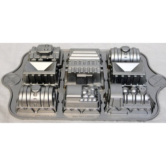 NEW Nordic Ware Train Cake Pan 3D 5 cup Mini Bundt Non Stick #59037 - Picture 4 of 8